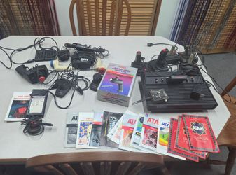 1982 Atari 2600 and Various other accessories