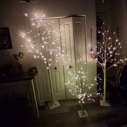 3 LED Birtch Trees