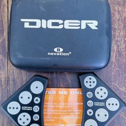 DICER novation DJ turntables complete w/case