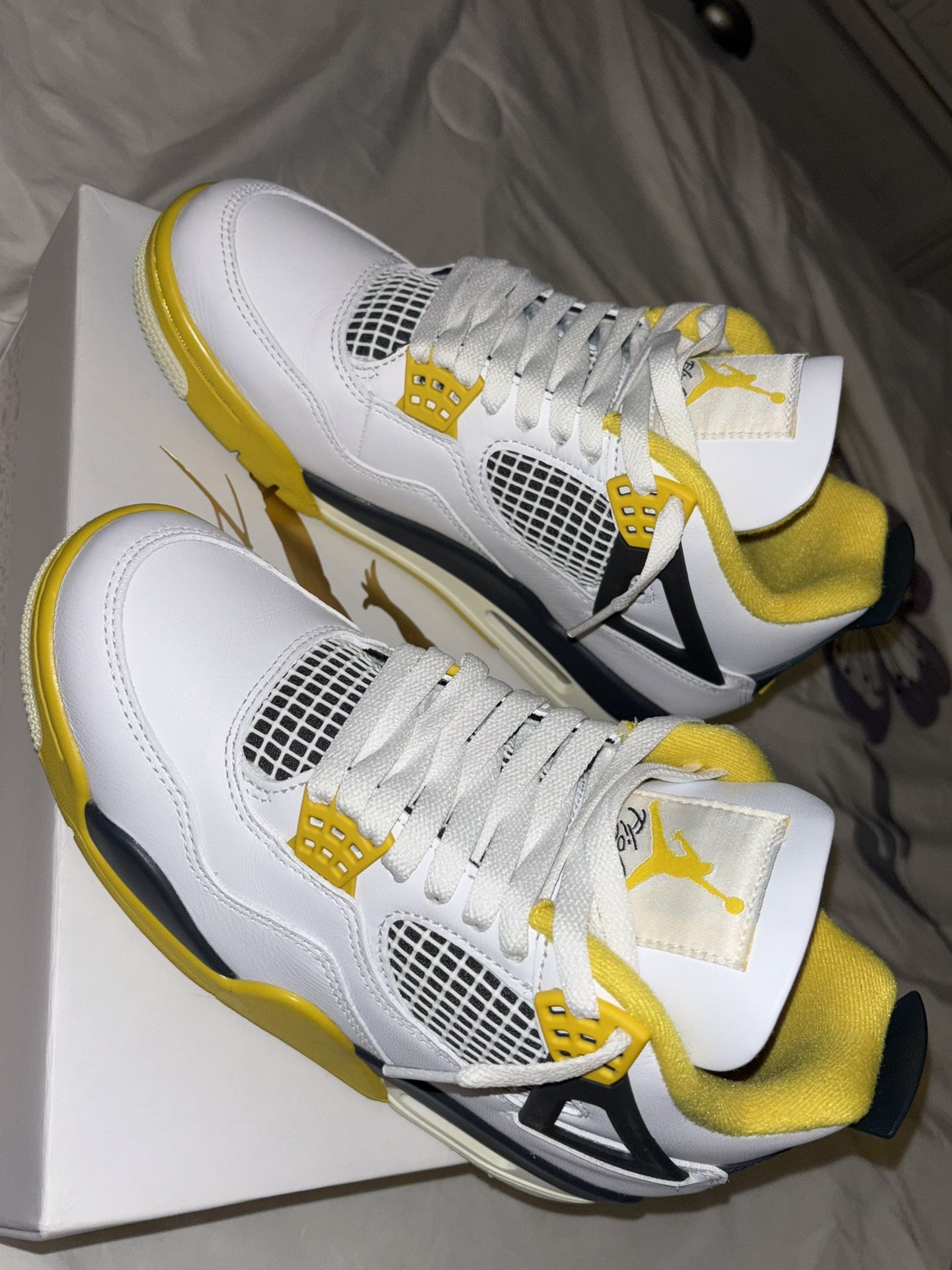 Jordan 4s Size 8 Women’s