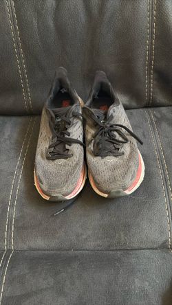 Hoka Clifton 8 Size 8