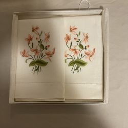 New Vintage Moseleys Embroidered Handkerchiefs 