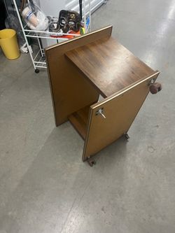 Free smart shelf with wheels @ Federal Way
