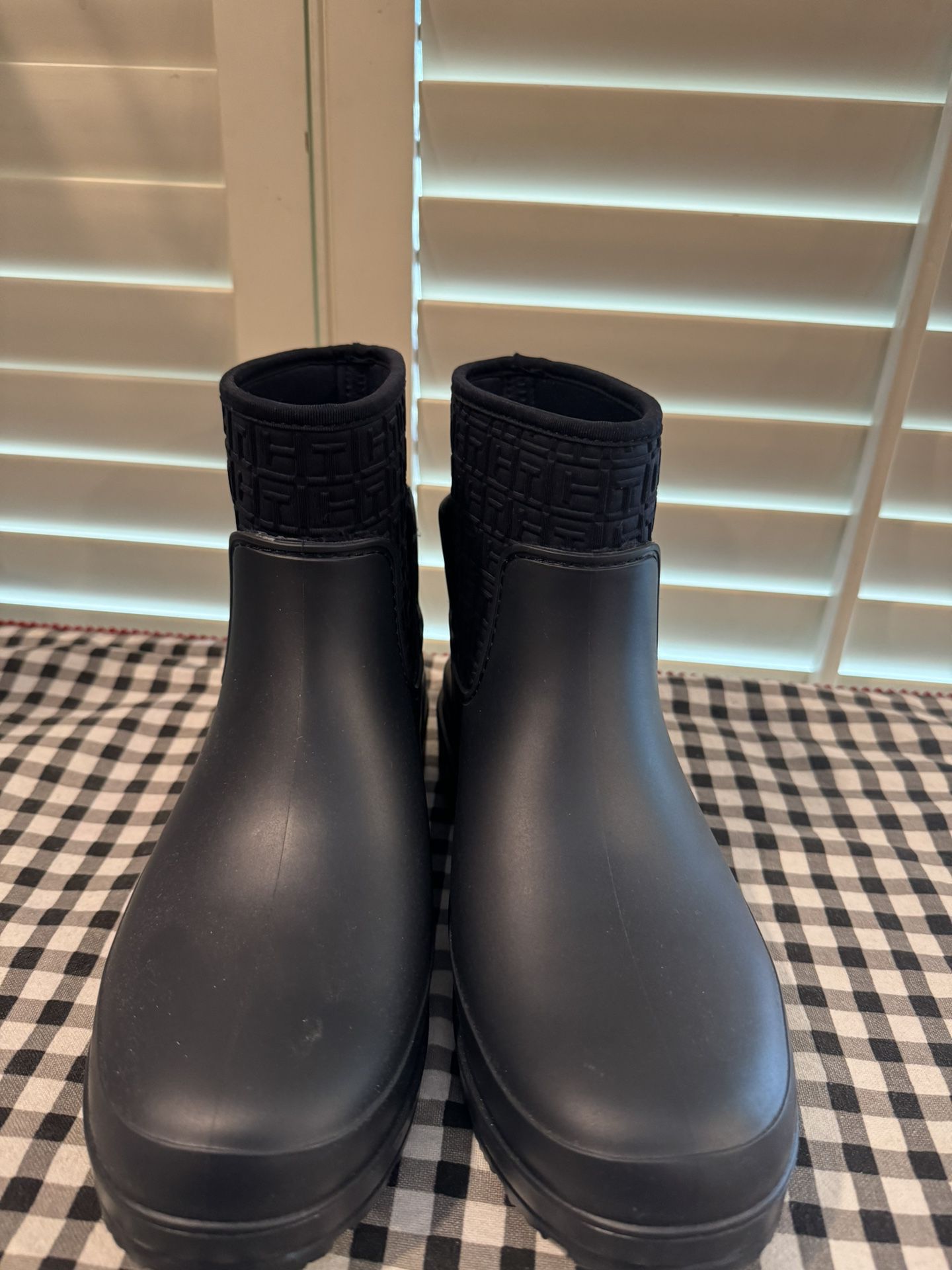 Tommy Hilfiger Rain Boots 8