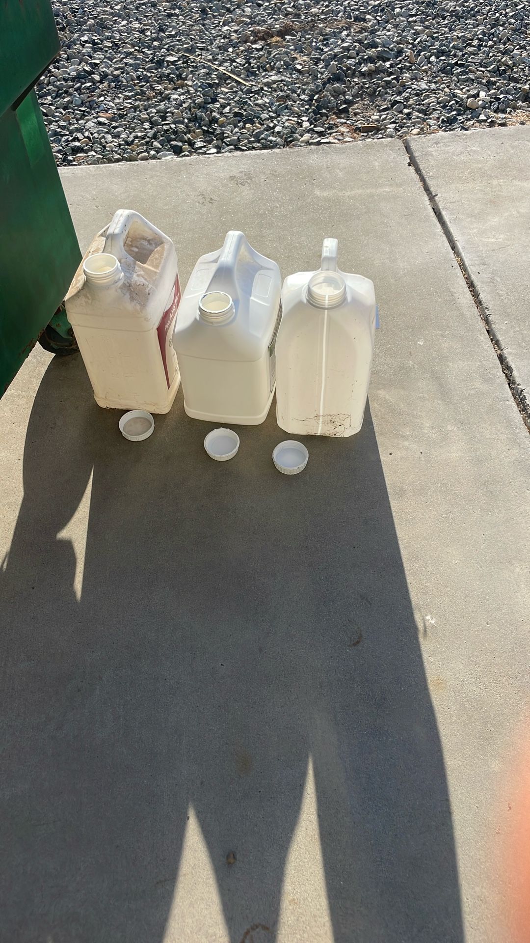 2.5 Gallon Containers