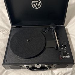 Numark Turntable