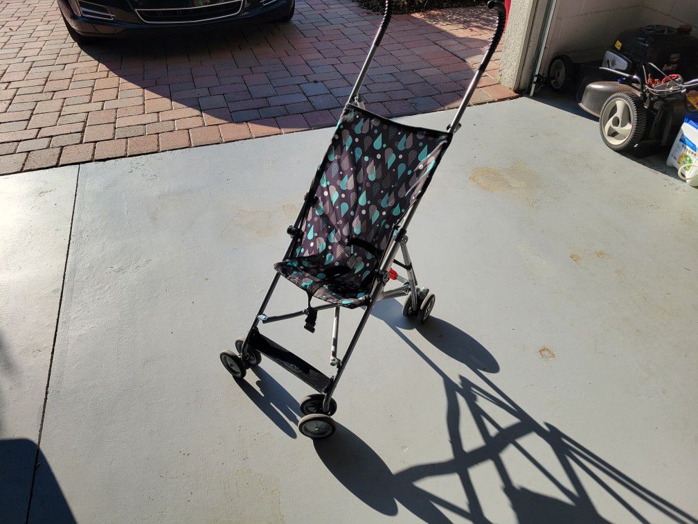 Mint barely used(grandparents house) umbrella stroller