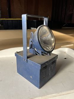 Cool Vintage Work Or Camping Light