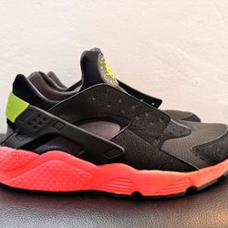Nike Huarache Sneakers - Size 11.5