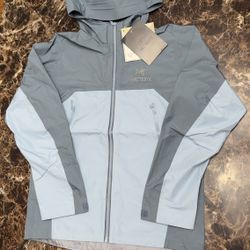 Blue Men’s Arcteryx Beta LT Gore-tex Shell Jacket Size large