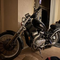 2003 Suzuki Intruder VL800