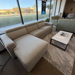 Fabric Sectional Sofa With Two Power Recliners And Chaise-Nevio 