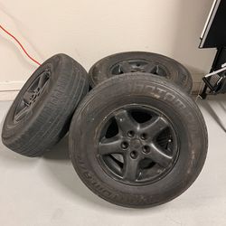 225/75R15 Tires Included Rims 5x114.3