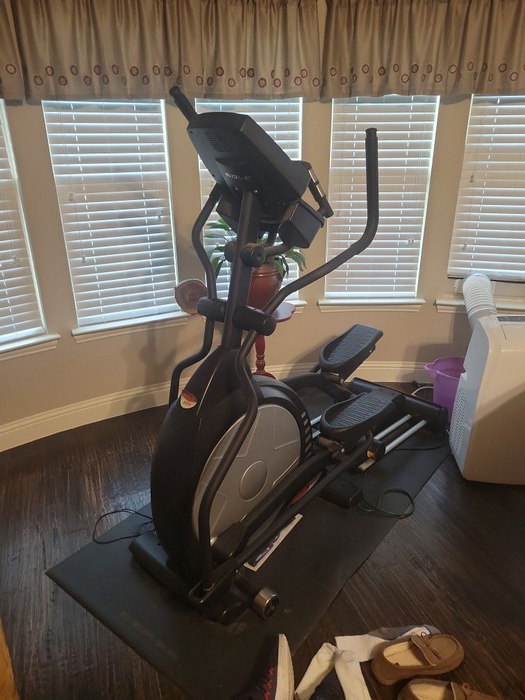 Sole Eliptical