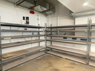 Heavy duty storage shelves