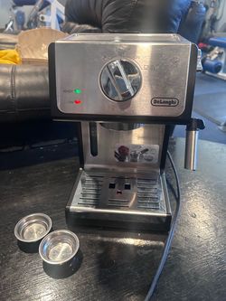 DēLonghi 15-bar Espresso Machine