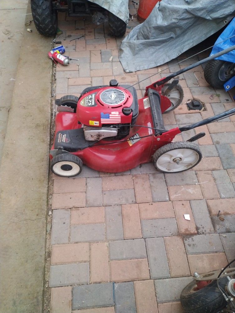 Craftsman 6.75 Lawn Mower for Sale in Moreno Valley, CA OfferUp