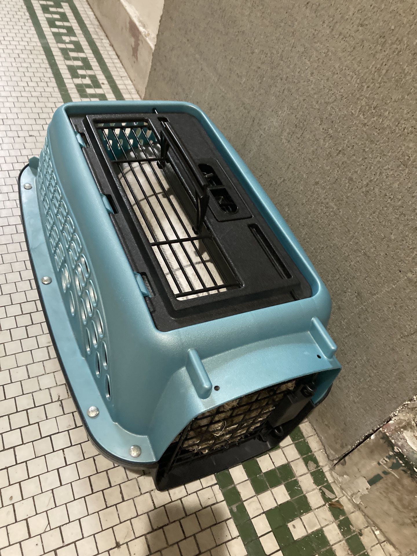 Free Small Pet Carrier
