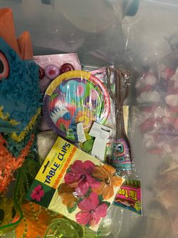 Luau party decoration