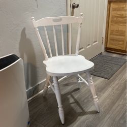 Vintage Chair White ($15.00)