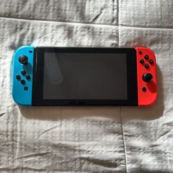 Nintendo Switch (with Extra Accessoires)