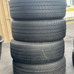 SET OF TIRE 275 50 22 BRIDGESTONE 85% LIFE