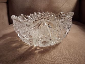 Beautiful Sawtooth Edged Cut Glass Serving Bowl