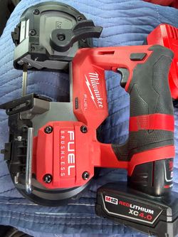 Milwaukee M12 Fuel 12v bandsaw