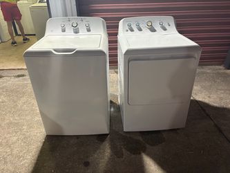 GE washer and dryer like new