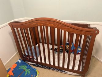 Solid wood crib and matching dresser