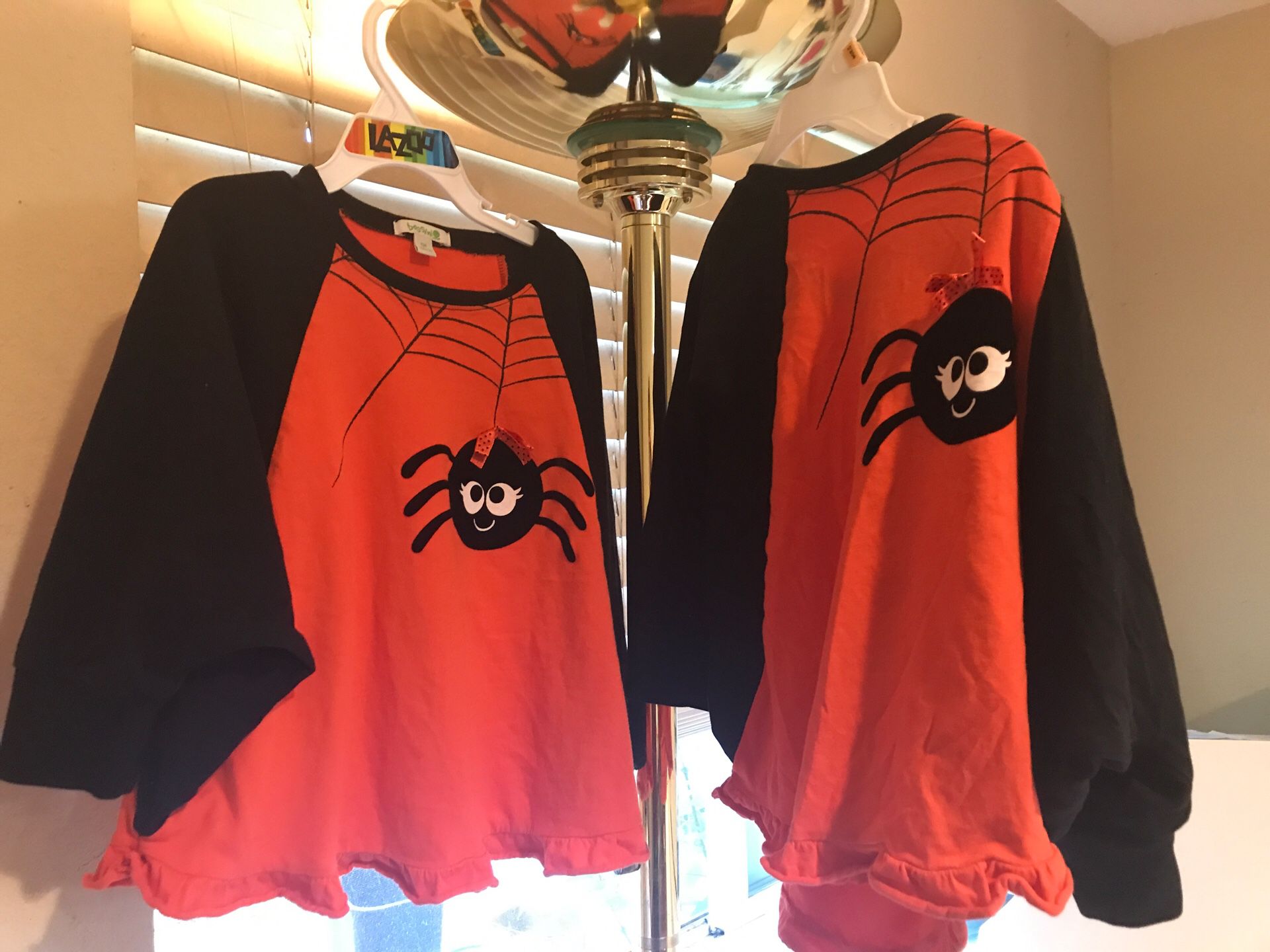 Halloween spider twin shirts