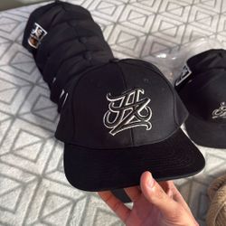 Never Settle Hats📲