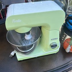 Foot mixer