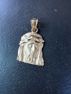 14k gold pendant