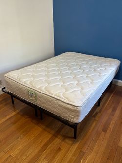 Full bed/mattress