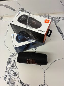 JBL speakers flip 7top quality/SPECIAL PRICE HOLLIDAYS/$50
