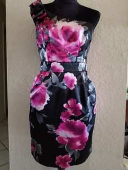 Flower dress size Small