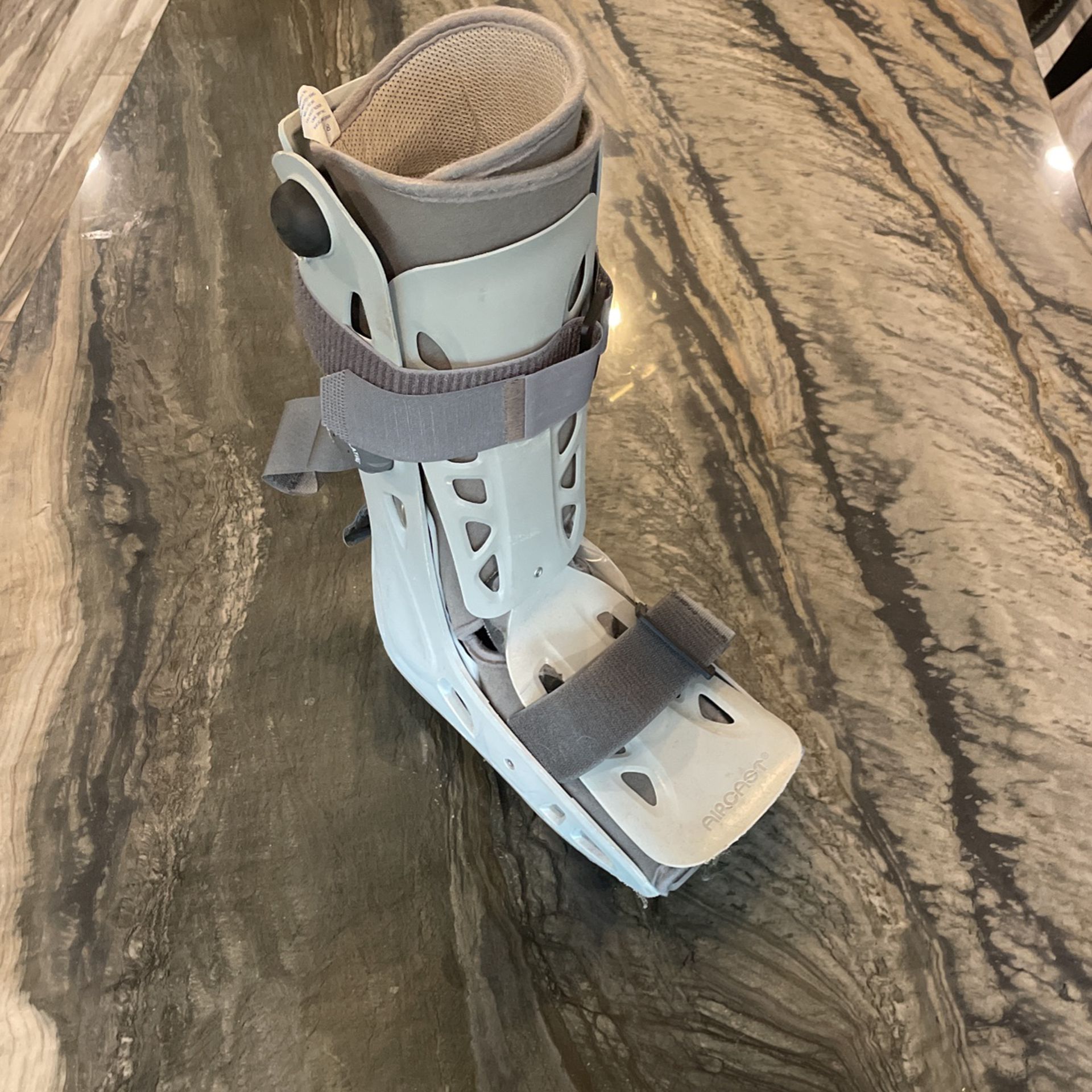 Aircast Boot - Used