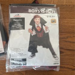 Boys Vampire Costume Size Small