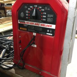 Lincoln Electric AC 225 Welder