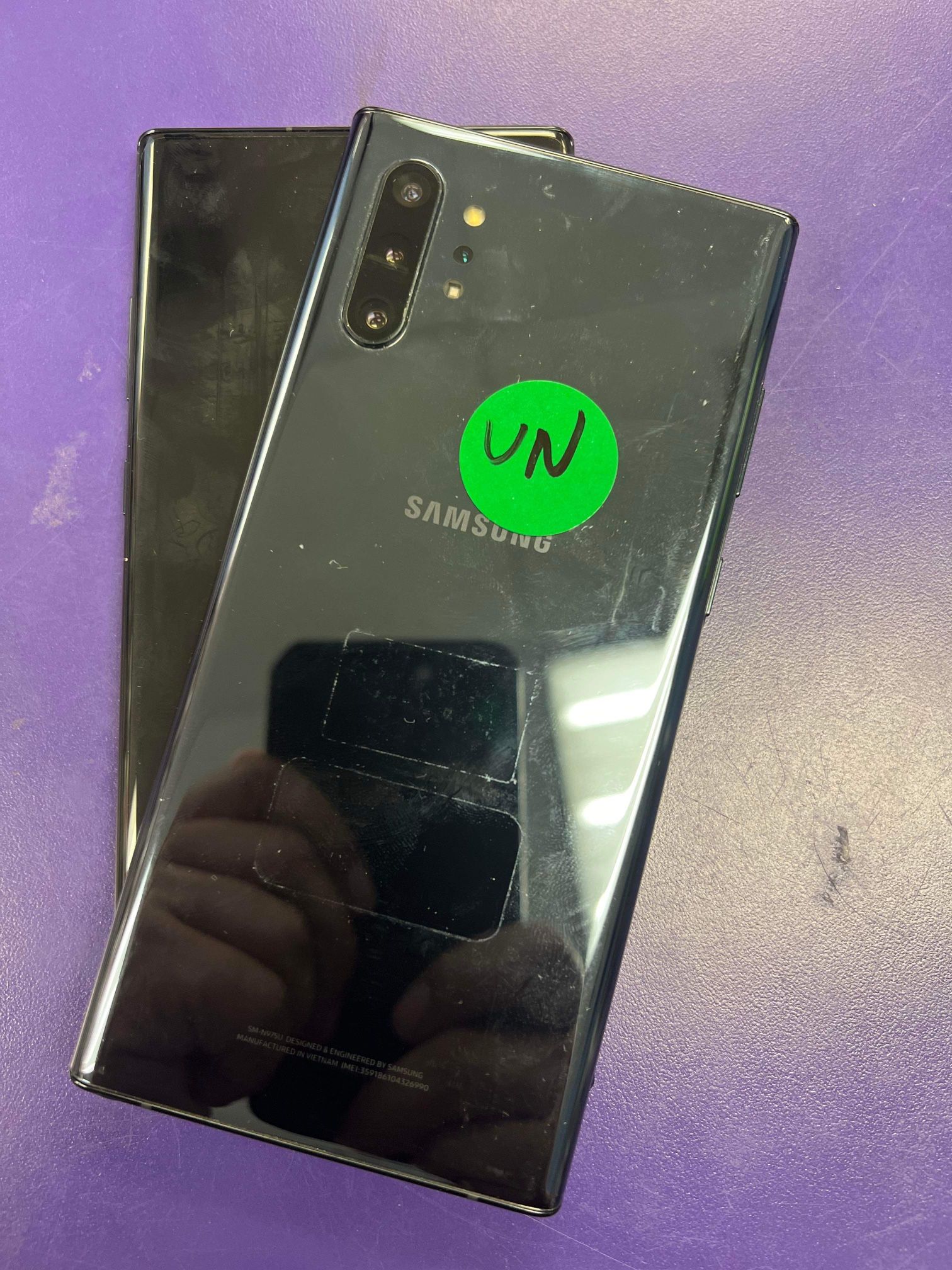 Samsung galaxy note 10 plus unlocked, 256 gb Sold with warranty $285 each
