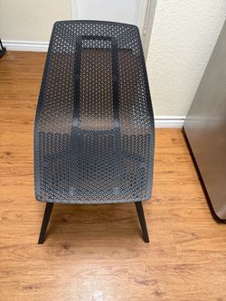 NoHo Move Chair