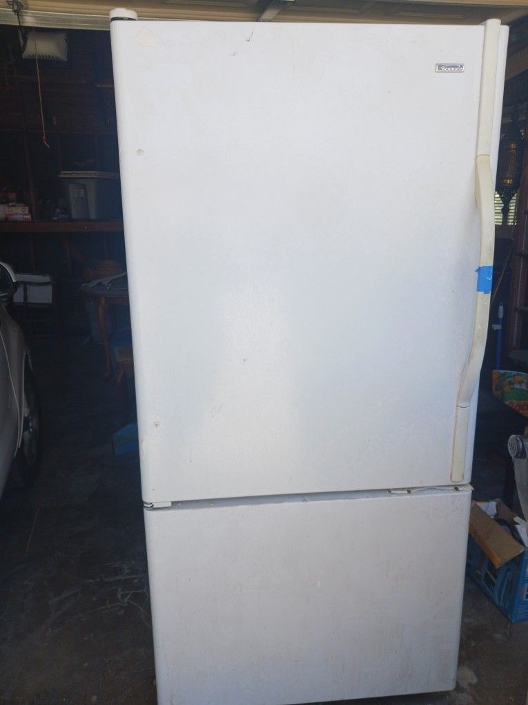 Kenmore Refrigerator 