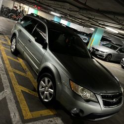 Subaru Outback 2009    $4500