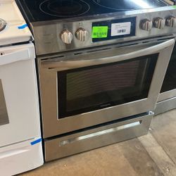Frigidaire FFEHUS Oven Range Stove TGEQG
