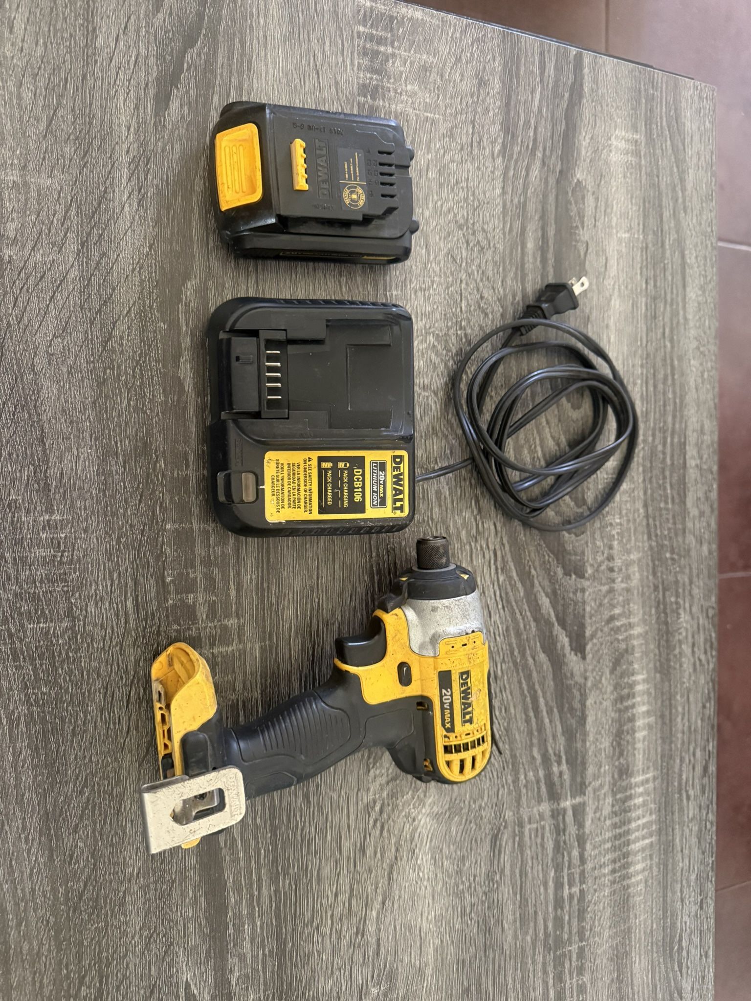 Taladro Dewalt 20 V Max 1/4