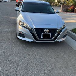 2020 Nissan Altima 