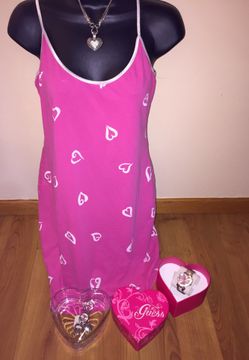 ❤️😍Victoria’s Secret Leah Sophia gas in New York and company