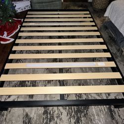Metal Bed Frame Size Full/Double