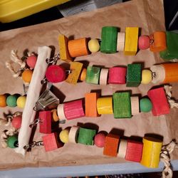 Super Big Lot 24 Large bird/parrot toys Check Out Pics 